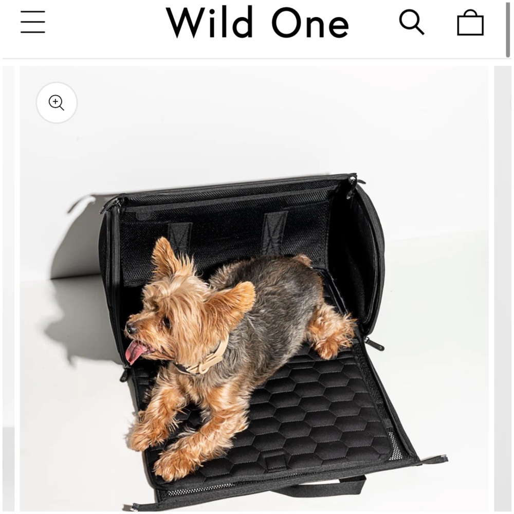 Wild One Travel Carrier NWOT in Black